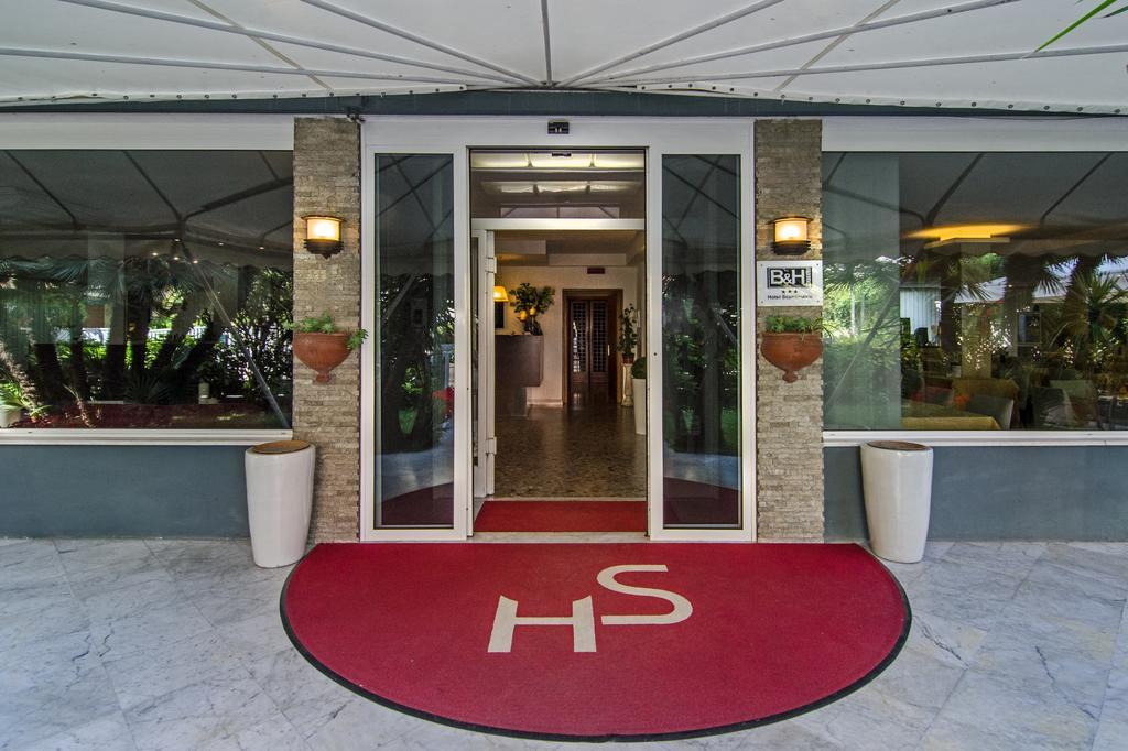 Hotel Scandinavia Marina di Massa Esterno foto